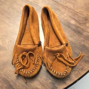 Women’s Minnetonka Moccasins Size: 7-1/2